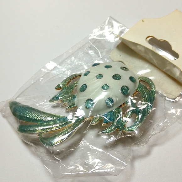 🐠🆕 Fish Brooch/Pendant Blue White Stainless Steel Best Collection NWT - Picture 6 of 6